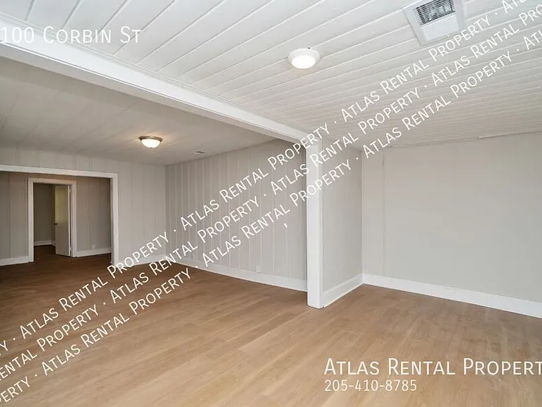 1100 Corbin St — Photo 8