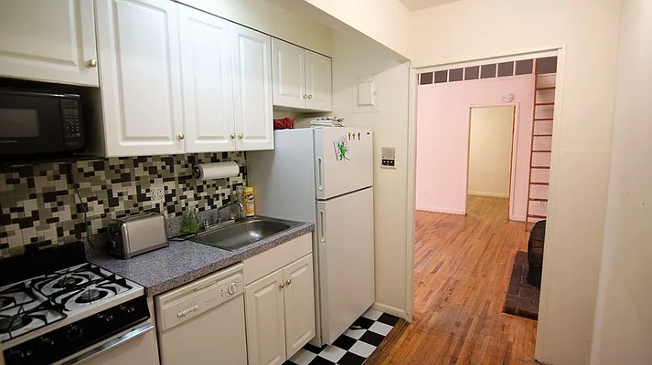 Rented by JK Dansar Corp | media 11