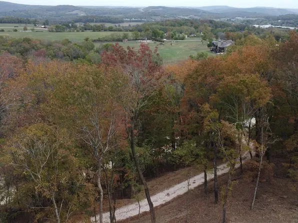 10343 Smokey Ln, Fayetteville, AR 72701