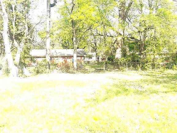 4th image of 420 Bayou Oaks Dr