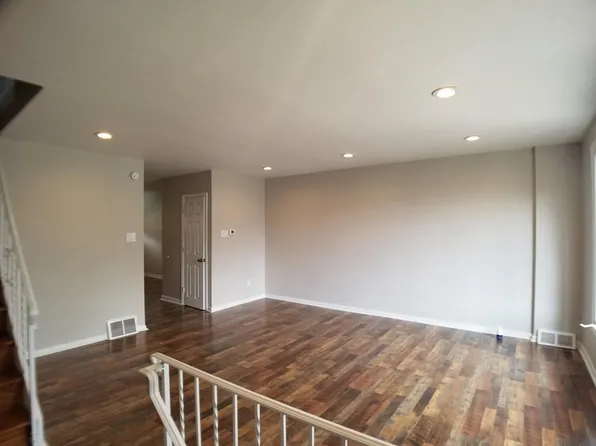 2822 Maxwell St, Philadelphia, PA 19136