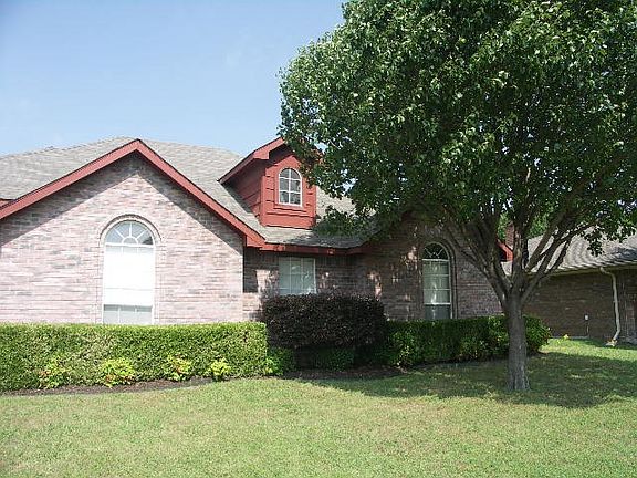 3rd image of 6209 Acapulco Dr