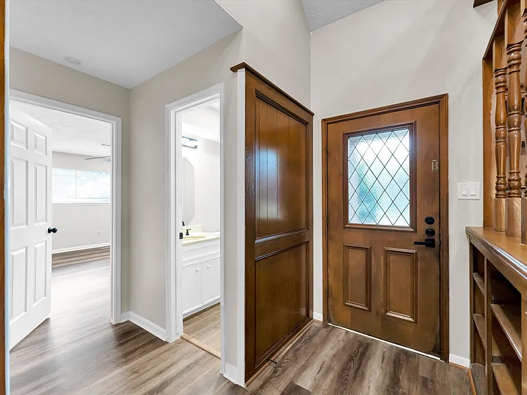 8102 Autumn Willow Dr — Photo 17