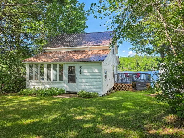 26 North Avenue, Roxbury, ME 04275