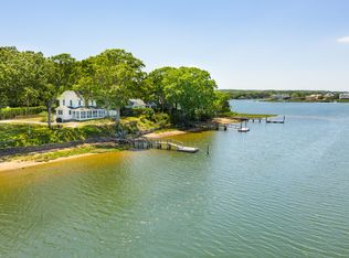 9 Bluff Point Ln, Sag Harbor, NY 11963
