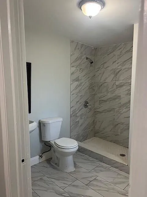 4 bed, 2.0 bath, 1370 sqft, $2,900 — Photo 3