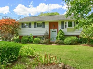 2702 Old Pittsburgh Rd, New Castle, PA 16101