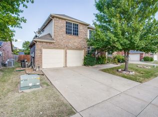 5812 Prairie View Ct, Grand Prairie, TX 75052