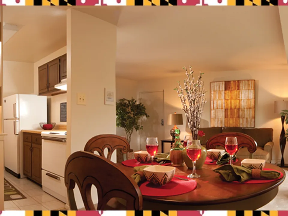 Rossbrooke Apartments and Townhomes