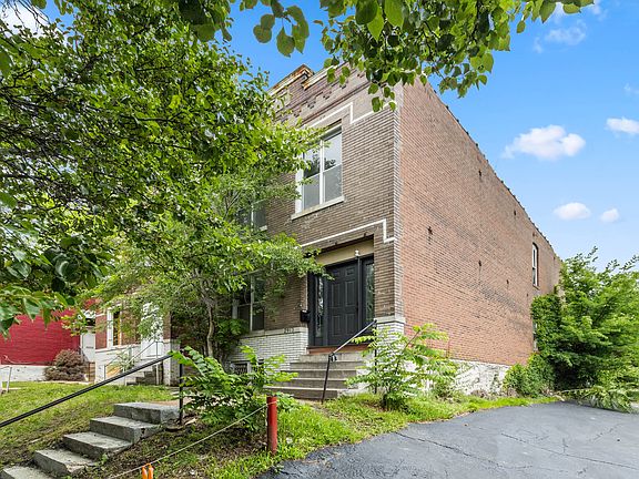 2nd image of 2913 Keokuk St #1