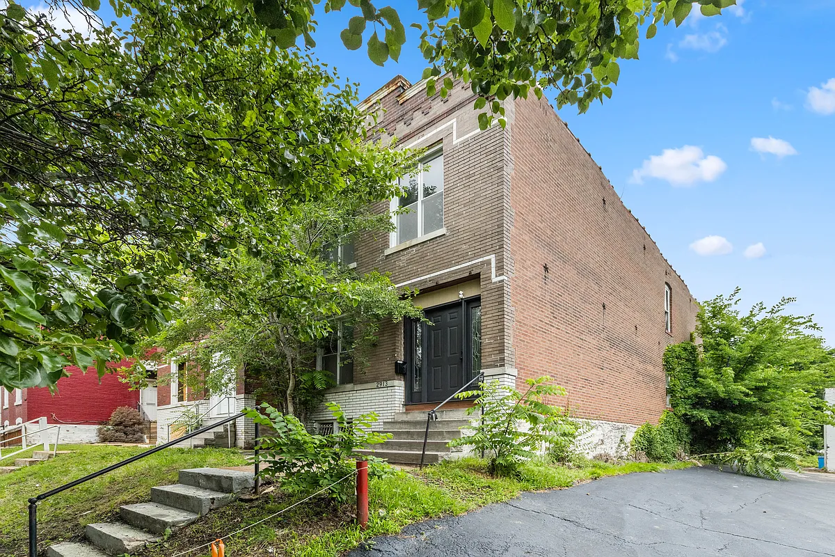 Building Photo - 2913 Keokuk St #1
