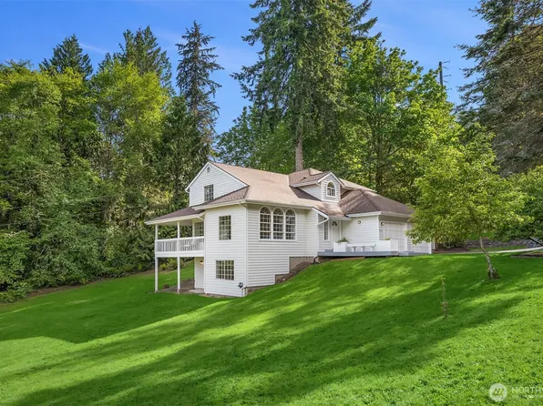 8021 NE Sandpiper Lane, Bainbridge Island, WA 98110