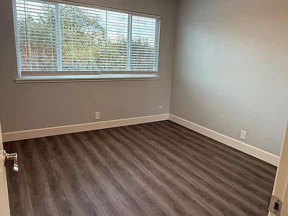 5th image of 280 Howland St APT 307