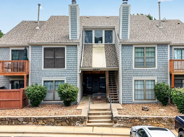 12011 W 58th Pl APT A, Shawnee, KS 66216
