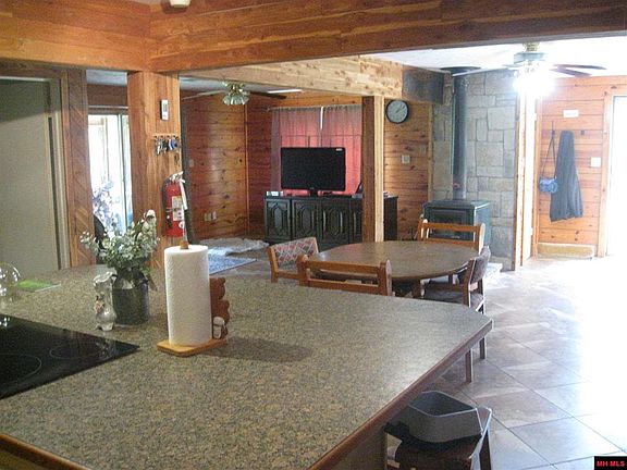 4th image of 1410 County Road 153