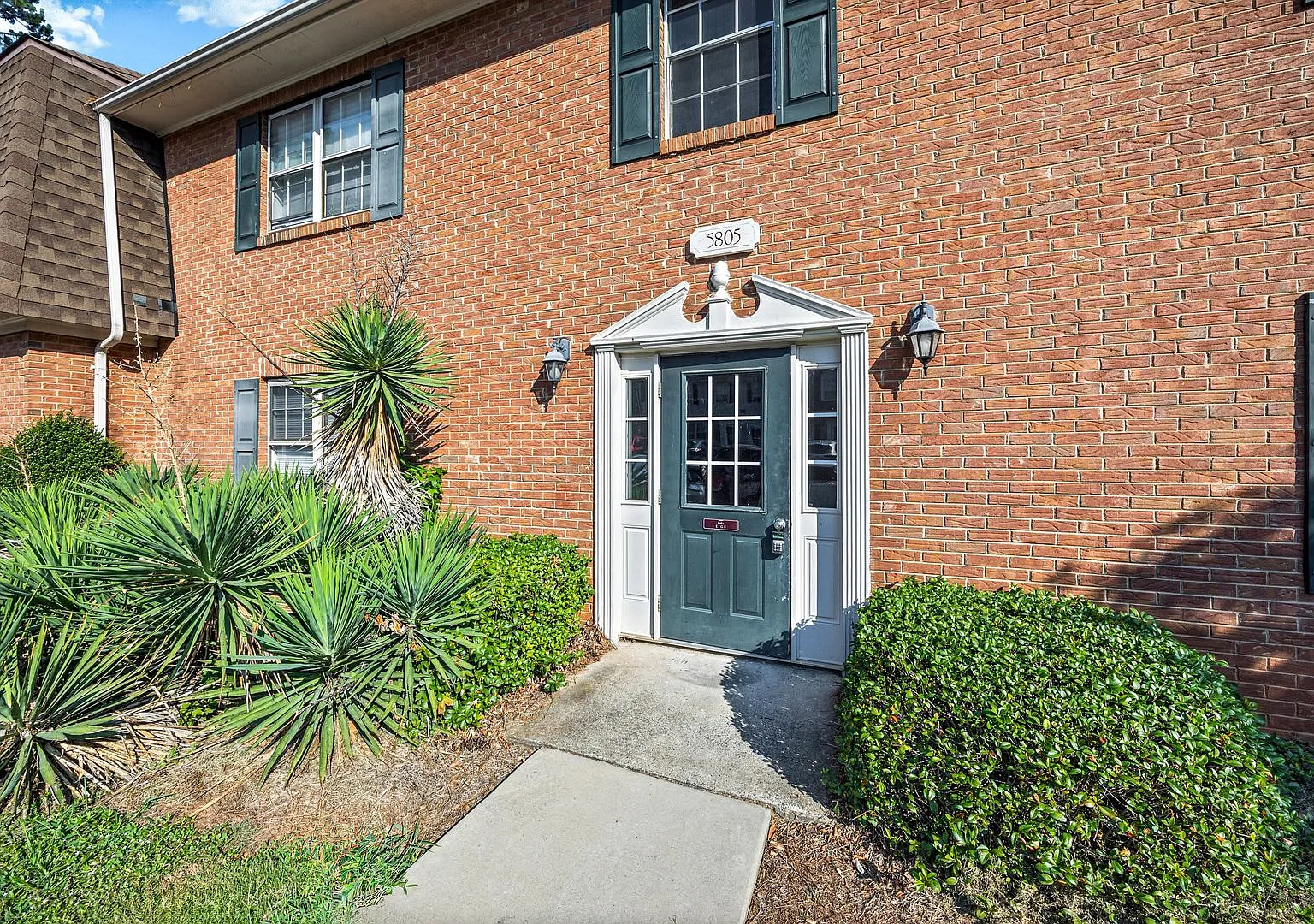 Super cute 1-bed, 1-bath condo unit in Hunting Ridge of Charlotte! — Photo 1