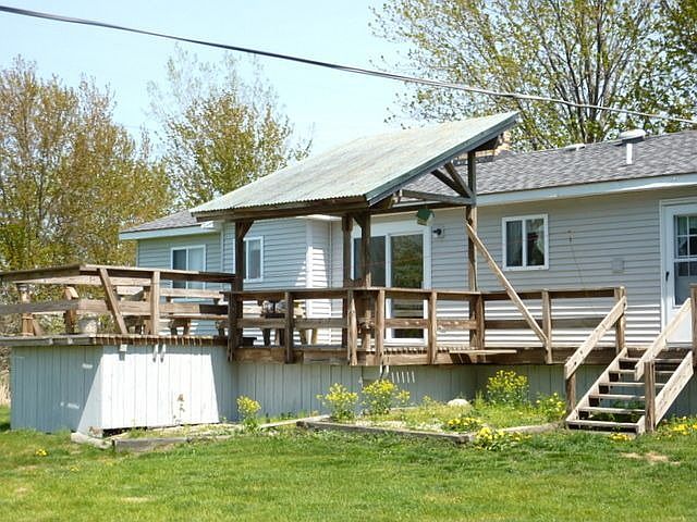 2nd image of 3248 S Washburn Rd