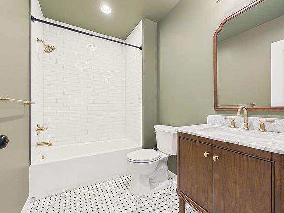 4th image of 1400 Market St #102