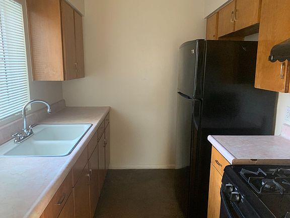 3rd image of 320-330 W Medlock Dr #330-106