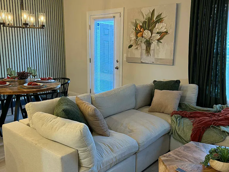 4616 Ridge Bend Dr — Photo 3