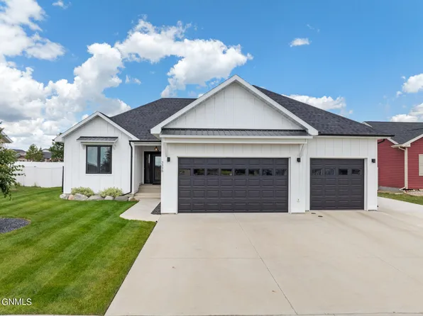 3338 32nd St W, Williston, ND 58801