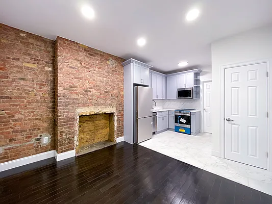 Rented by Compass | media 4