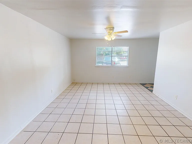 13858 S 292nd East Ave #C — Photo 7