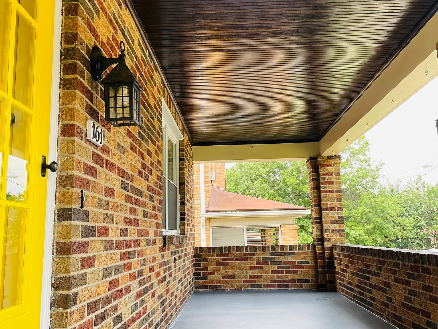 3 bed, 1.5 bath, 1344 sqft, $1,900 — Photo 2