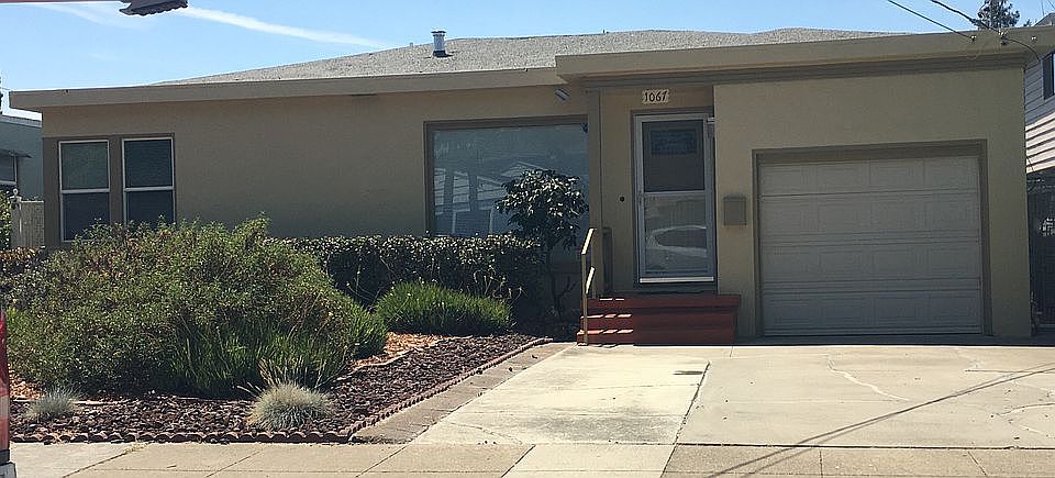 1st image of 1067 15th Ave