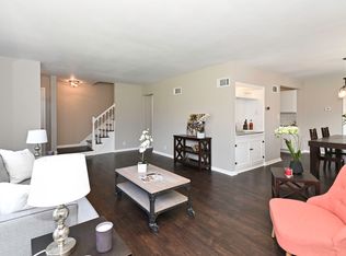 8028 N Whitney Rd, Fox Pt, WI 53217