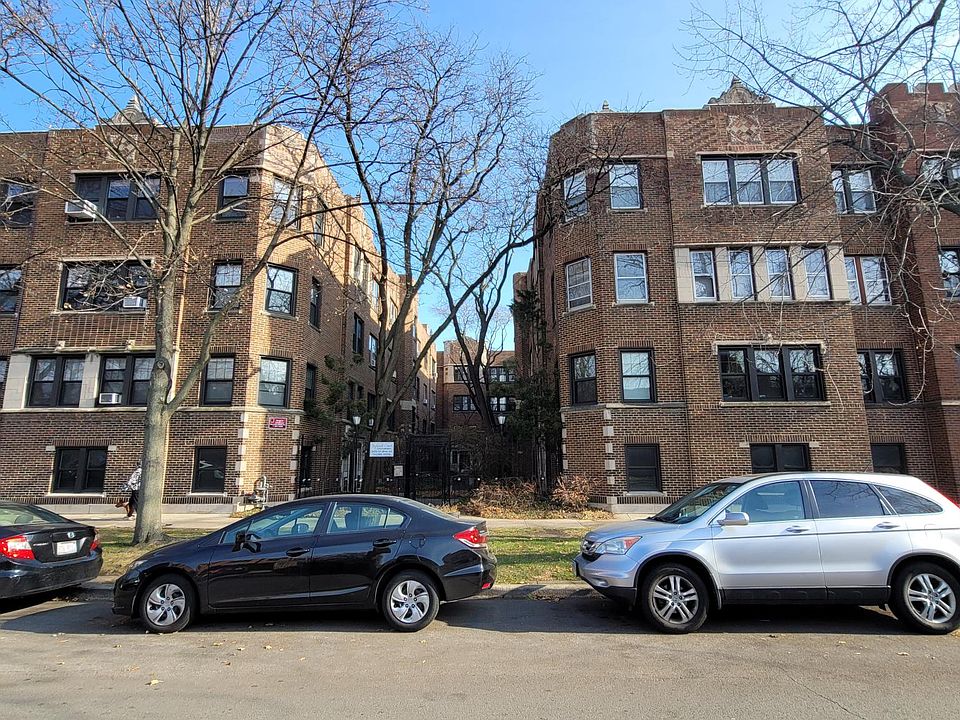 1st image of 5455 S Ingleside Ave #313