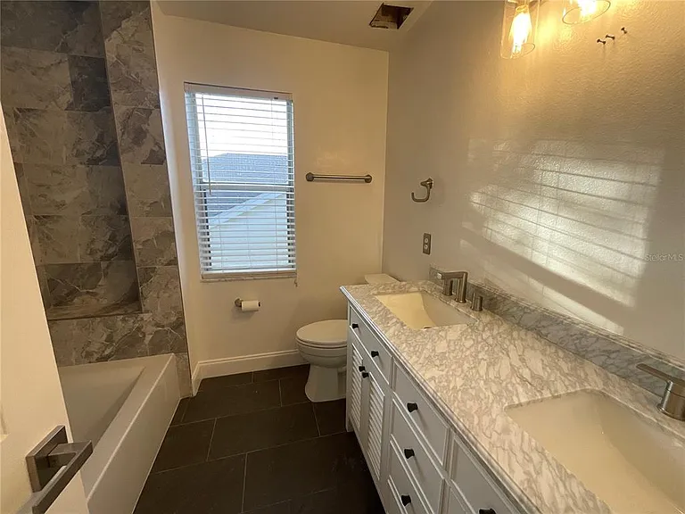 13668 Crystal River Dr — Photo 24