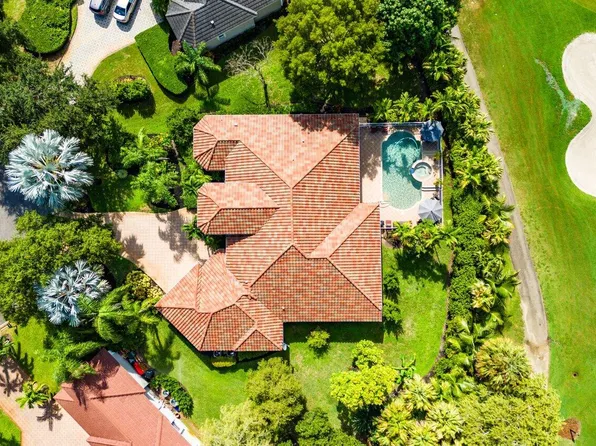 911 Forest Glen Lane, Wellington, FL 33414