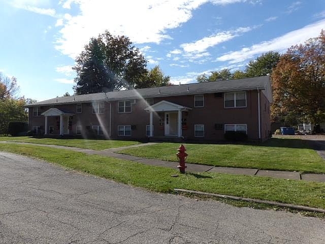 1st image of 970 Patricia Dr APT 4