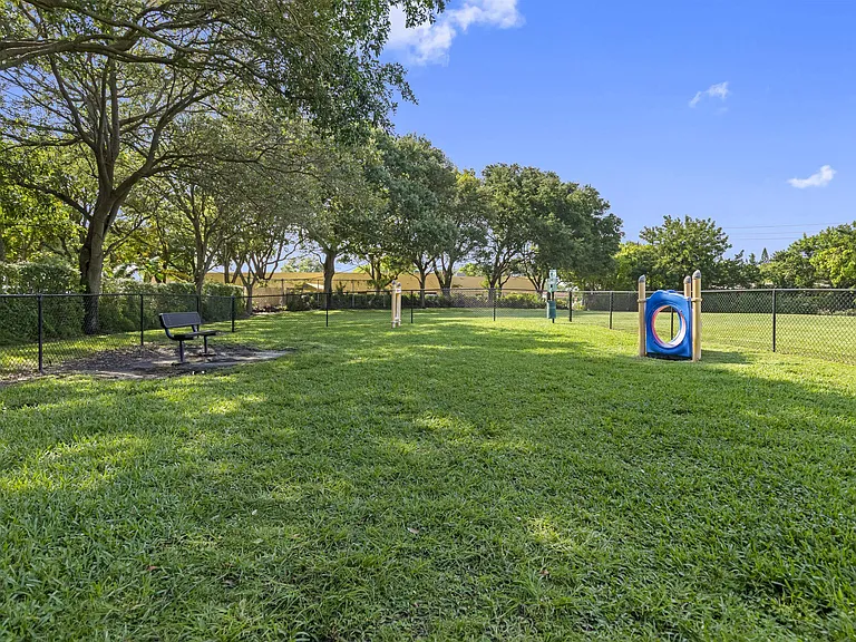 Waters Edge Delray — Photo 20