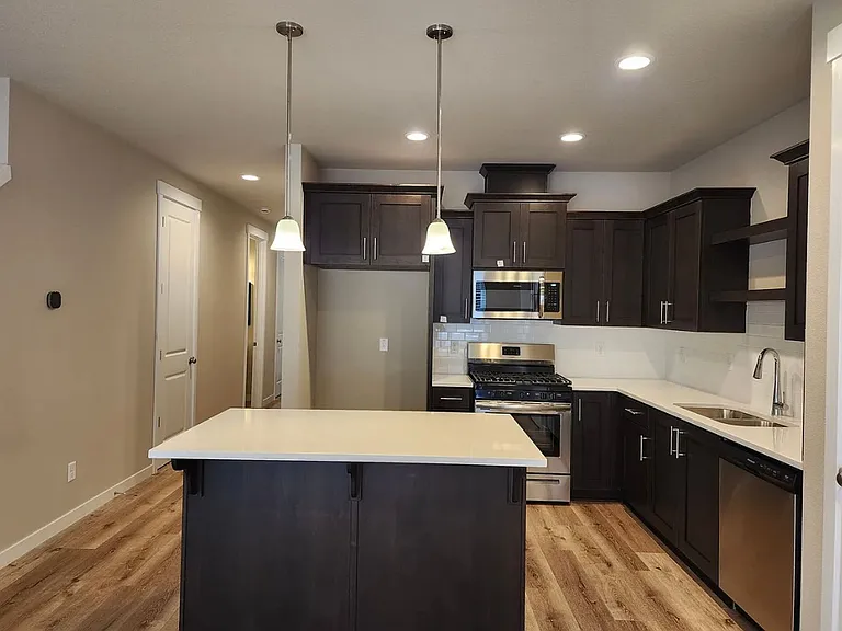 5333 NW Torchcrest Pl — Photo 9