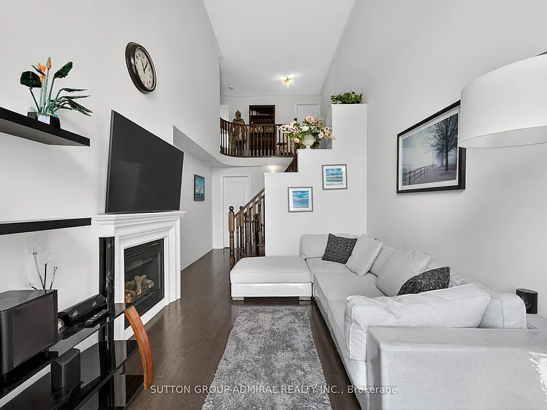 49 Poetry Dr — Photo 23