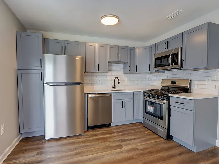 12-web-or-mls-E Furnace Branch Rd-012