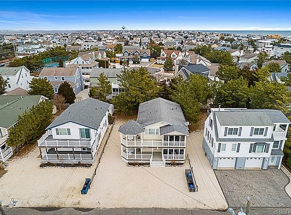 4th image of 9 E Virginia Ave #B