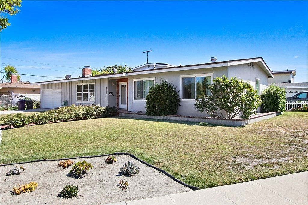 2455 Stearnlee Ave, Long Beach, CA 90815 | Zillow