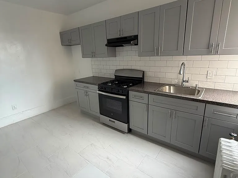 101 64th St #6E — Photo 8