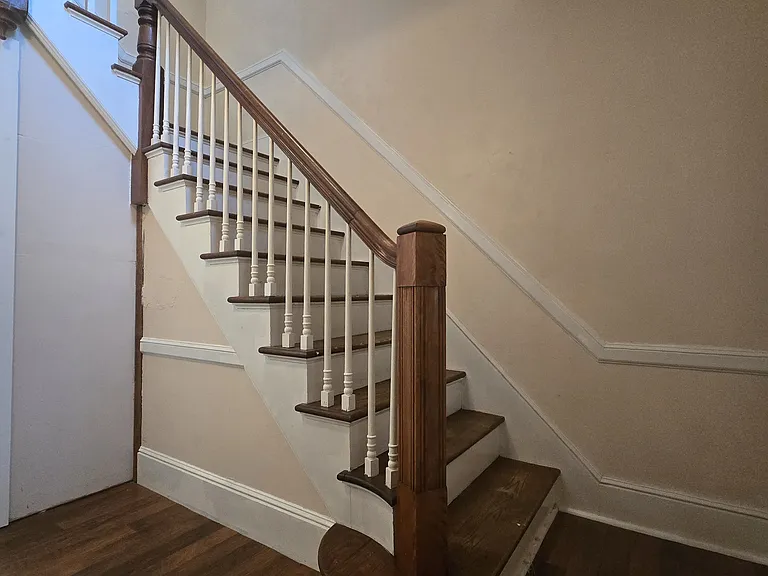 154 Oak St #2 — Photo 2