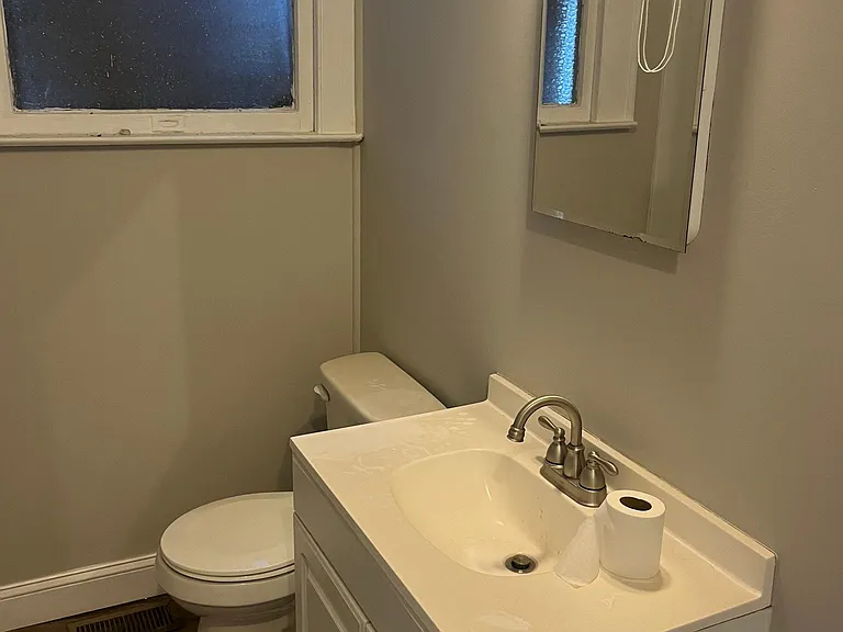 2223 Lee St — Photo 12