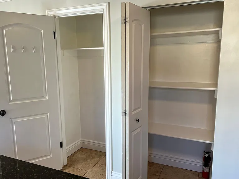 893 E Arnecia Ct #20 — Photo 5