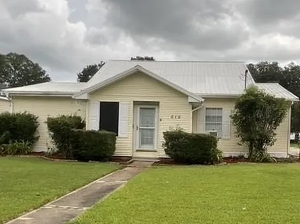 615 4th St, Jennings, LA 70546