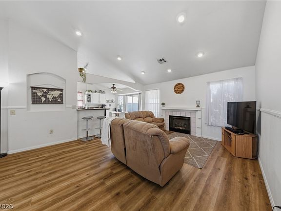 3rd image of 4251 Valley Royal Dr