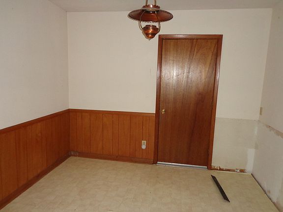4th image of 1612 NW 32nd St