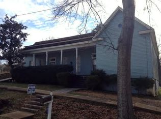 1002 Spring St, Wesson, MS 39191