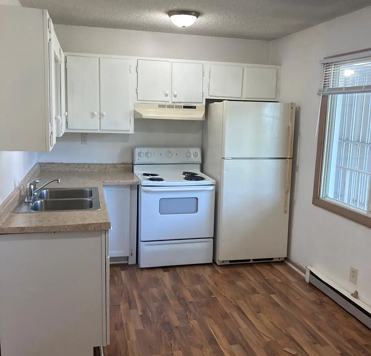 1 bed, 725 sqft, $1,275 — Photo 1
