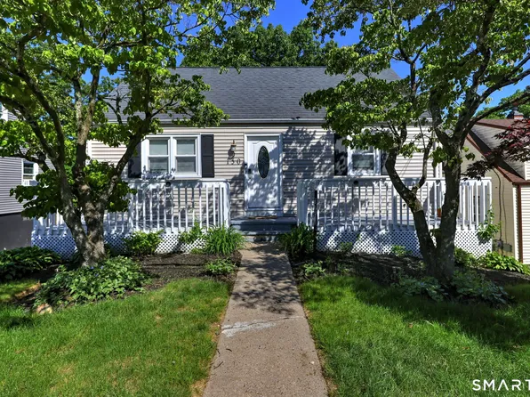 150 Hillcrest Road, Bridgeport, CT 06606